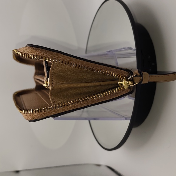 Tory Burch Harper Continental Zip Wallet - Picture 5 of 11